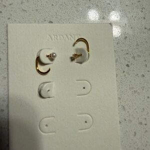 Gold Pearl Hoop Earrings